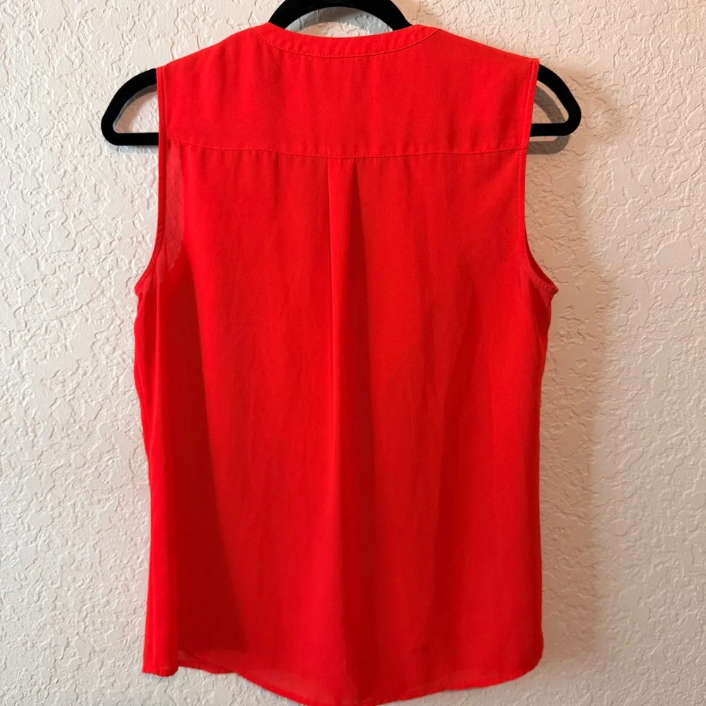 Karl Lagerfeld Paris Ruffle Front Sleeveless Blouse Size S Red Chic Professional